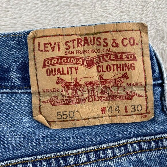 Vintage Levi's Men's 550 Jeans Size 44x30 Relaxed Fit Straight Denim Casual Blue - Picture 13 of 15